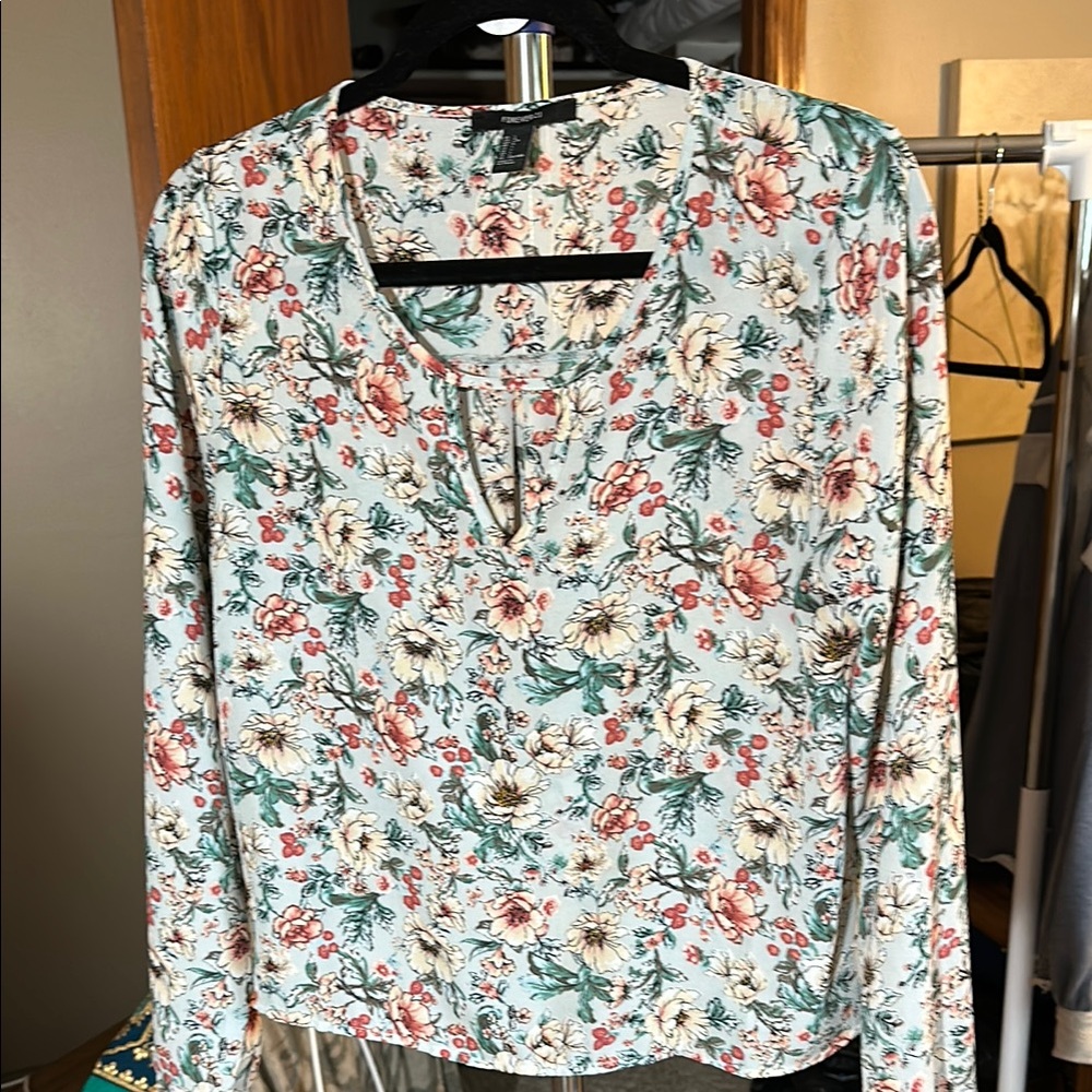 Forever 21 floral Long Sleeve Blouse